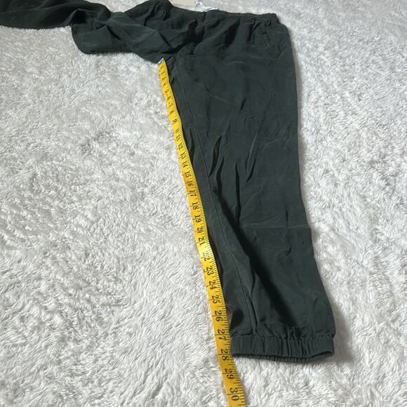 Yerse forest green Paris Tencel Pants, NWT size small or T1 - Picture 7 of 9